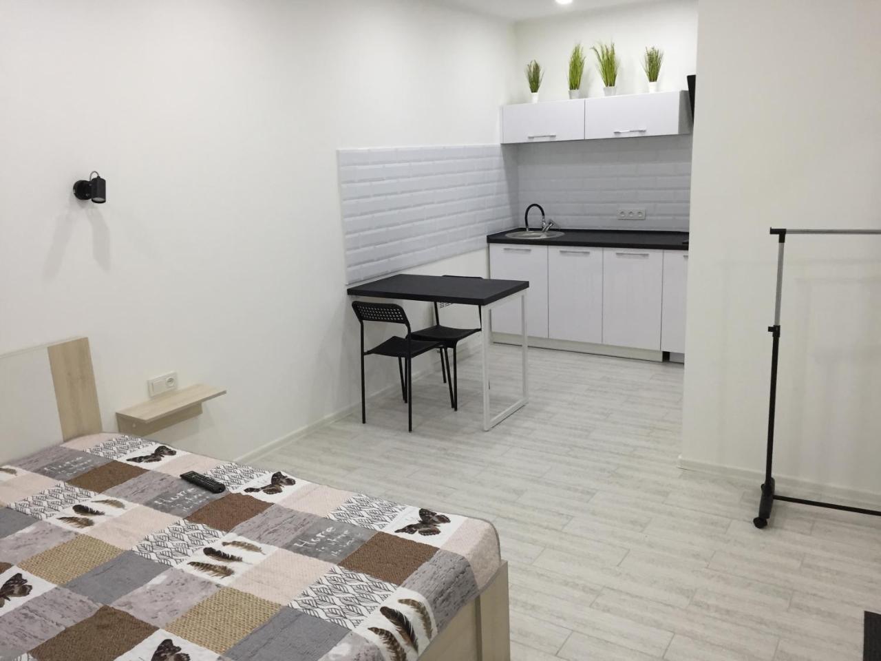 Small Underground Apartment At The Center Cherson Buitenkant foto